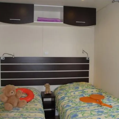 Camping Sunissim La Vallee Du Paradis 4 Stars * Сен-Рафаэль